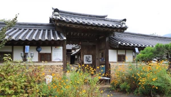 전남 구례군 운조루의 전경
