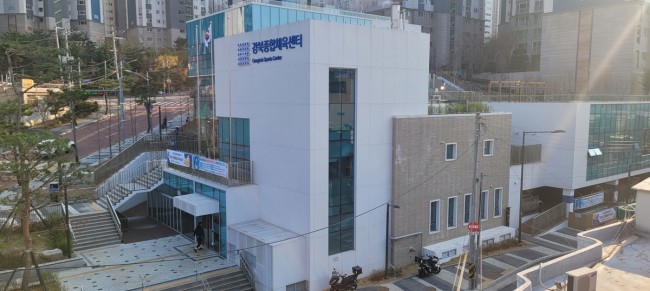 강북구, 날씨 상관없이 즐기자 '실내 스크린 파크골프장' 조성